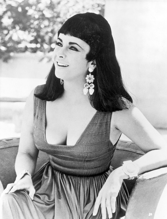 Elizabeth Taylor on the set of Cleopatra (1963)