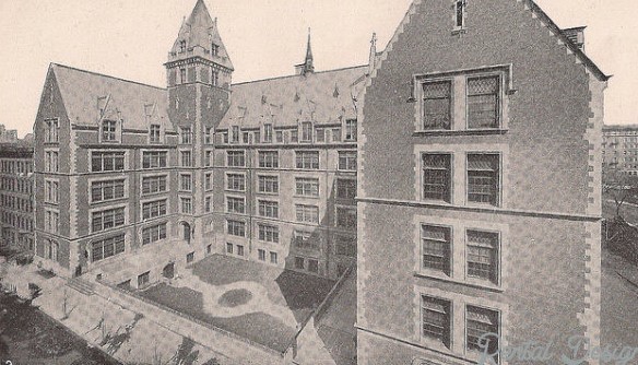 Wadleigh High School building 1902