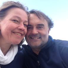 Axel Reitel mit seiner Freundin Christa Speidel am Strand von Egmont, Mai 2015. 