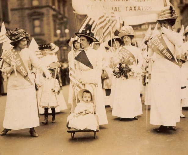 Suffrage parade 1912