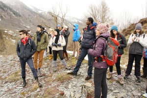 Notre guide et le groupe pendant la randonnée dans la Vallée du Louron