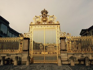 The door of Versailles. Photo by Olivia Calcaterra.