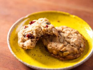 Parks, S. Easy one-bowl oatmeal cookies recipe. https://www.seriouseats.com/easy-one-bowl-oatmeal-cookies-recipe. 