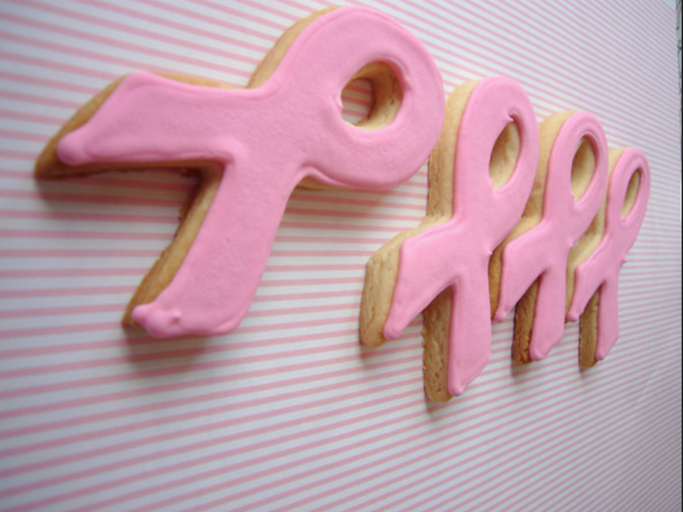 breast cancer ribbon cookies